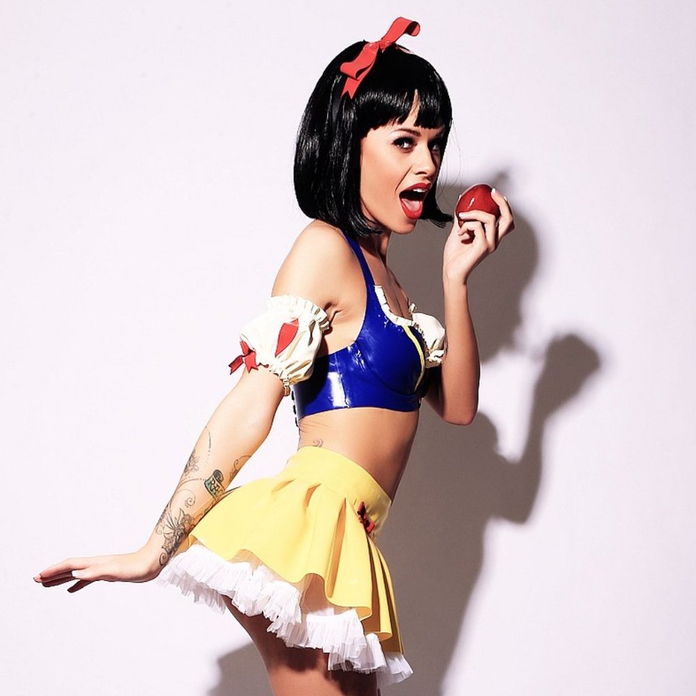 Snow White Costume
